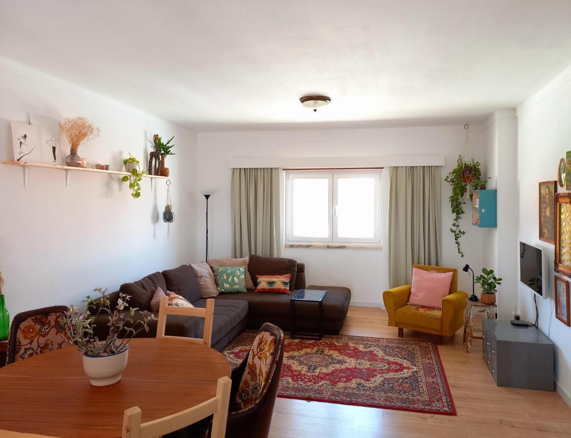 The Sweet Lemon 3 Apartment บอมบาร์ฮัล ภายนอก รูปภาพ